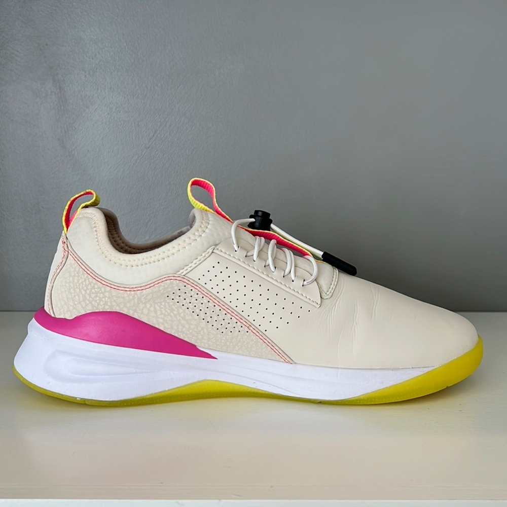 Clove Women's Sneakers Size 10, Lemon Aid,  Nursing, Medical, Walking